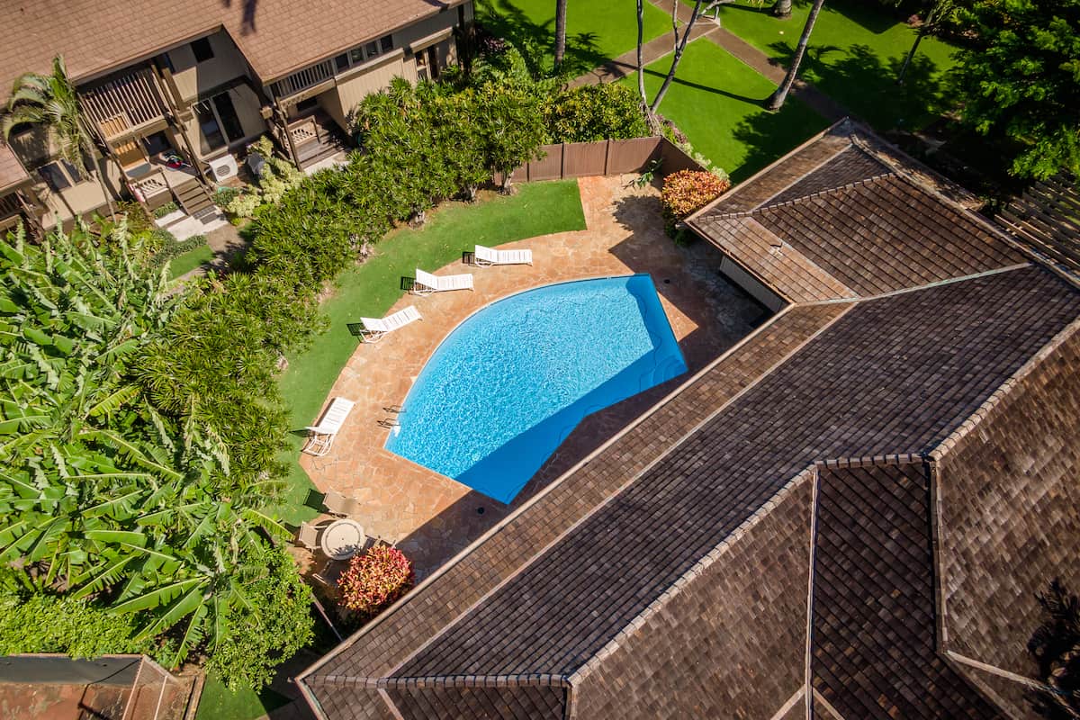 The pool and club house at Sugar Cove Condos in Spreckelsville