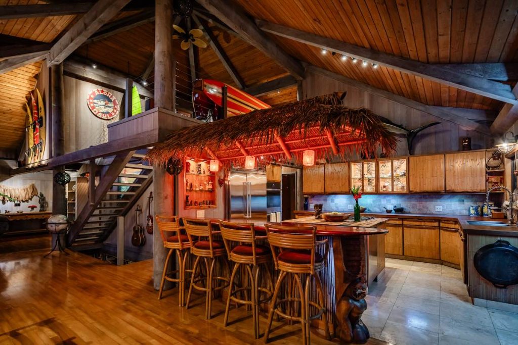 As Seen on Zillow Gone Wild 4